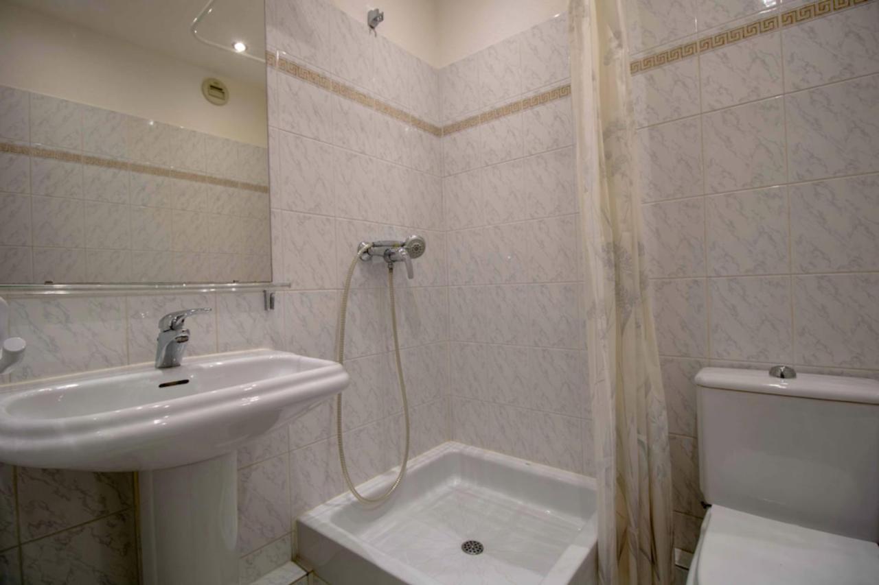 Apartment With Balcony And View On The Port Frejus Bagian luar foto